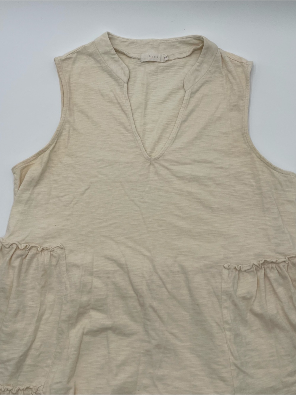 LUSH Sleeveless Notched V-neck Tiered Ruffle Cotton Mini Dress Sz Small Cream - Picture 4 of 11